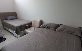 Apartamento 2 quartos Asa Norte com cozinha excelente localização